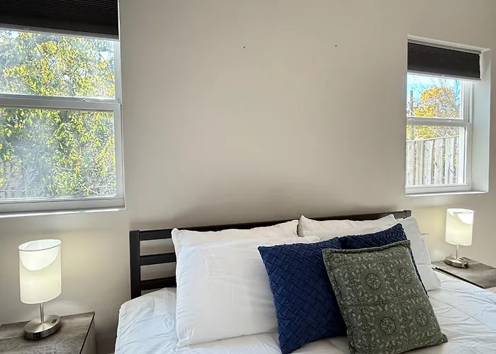 Apartment Urban Oasis 4br Industrial *