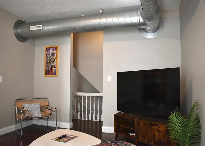 Urban Oasis 4br Industrial *