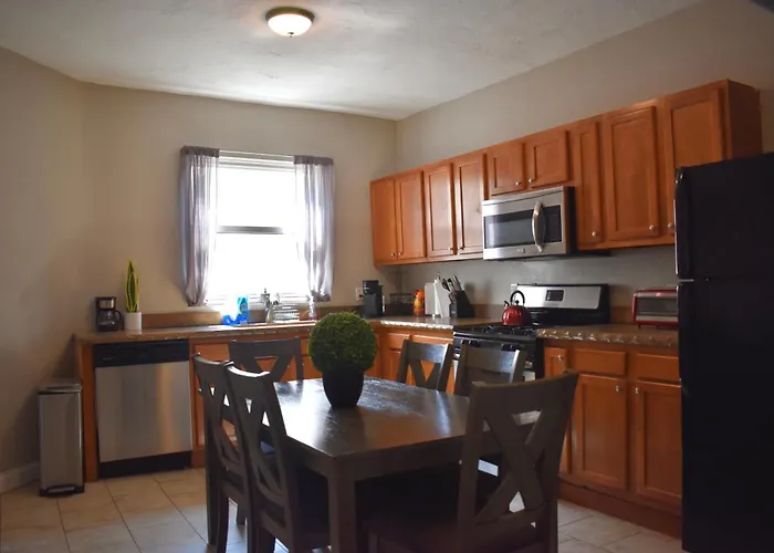 Urban Oasis 4br Industrial * Pittsburgh